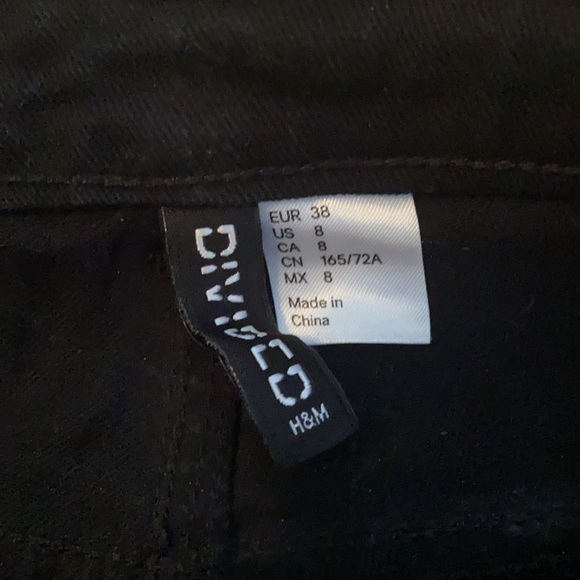 H&M Shorts - Picture 5 of 9